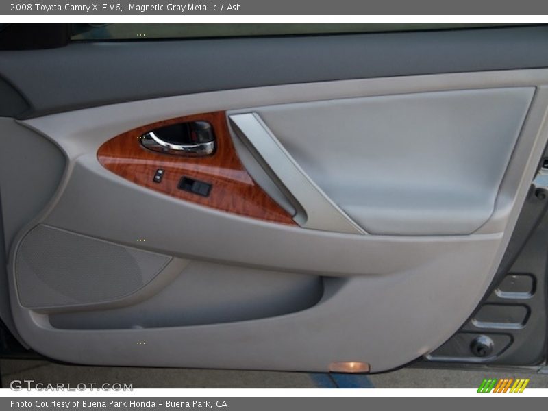 Magnetic Gray Metallic / Ash 2008 Toyota Camry XLE V6