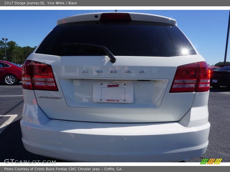 Vice White / Black 2017 Dodge Journey SE