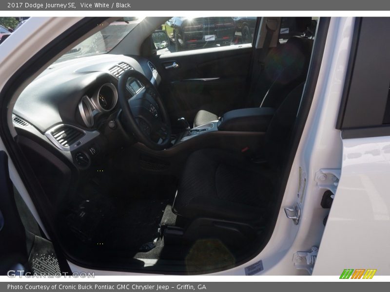 Vice White / Black 2017 Dodge Journey SE