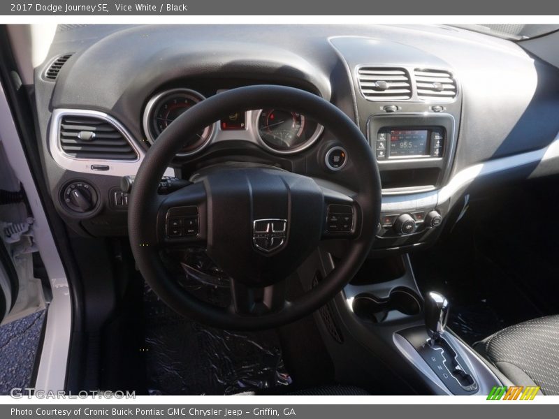 Vice White / Black 2017 Dodge Journey SE
