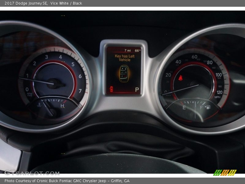 Vice White / Black 2017 Dodge Journey SE