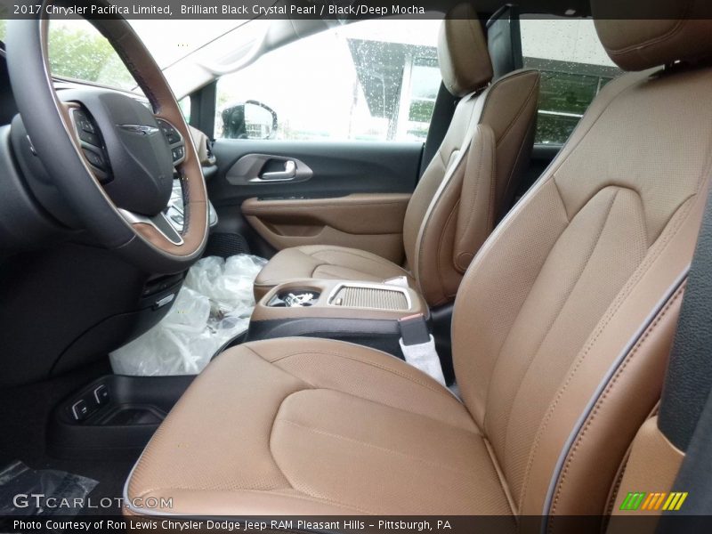 Brilliant Black Crystal Pearl / Black/Deep Mocha 2017 Chrysler Pacifica Limited
