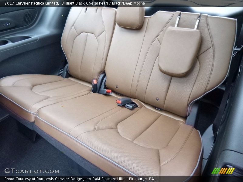 Brilliant Black Crystal Pearl / Black/Deep Mocha 2017 Chrysler Pacifica Limited