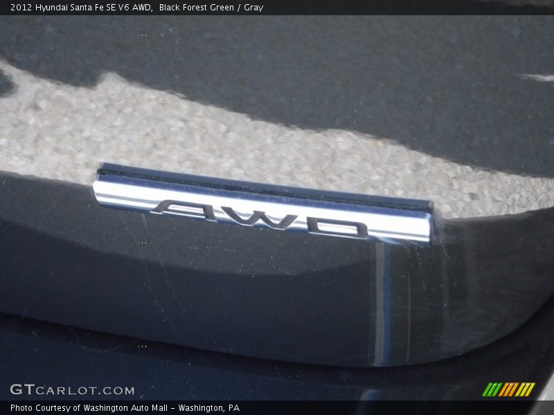 Black Forest Green / Gray 2012 Hyundai Santa Fe SE V6 AWD