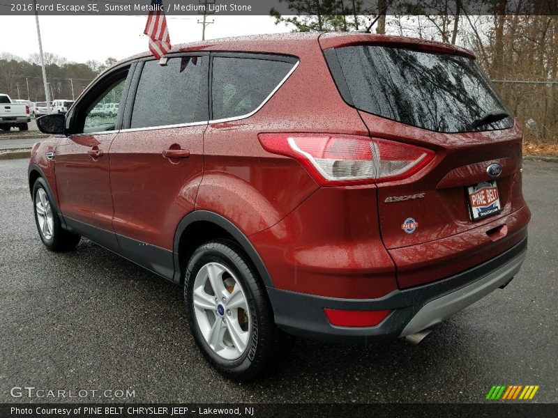 Sunset Metallic / Medium Light Stone 2016 Ford Escape SE