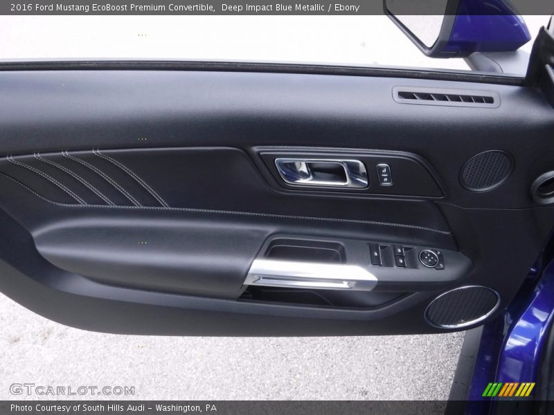 Door Panel of 2016 Mustang EcoBoost Premium Convertible