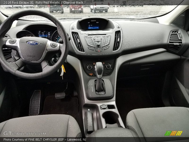 Ruby Red Metallic / Charcoal Black 2016 Ford Escape SE
