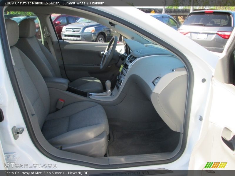 Summit White / Titanium 2009 Chevrolet Malibu LS Sedan