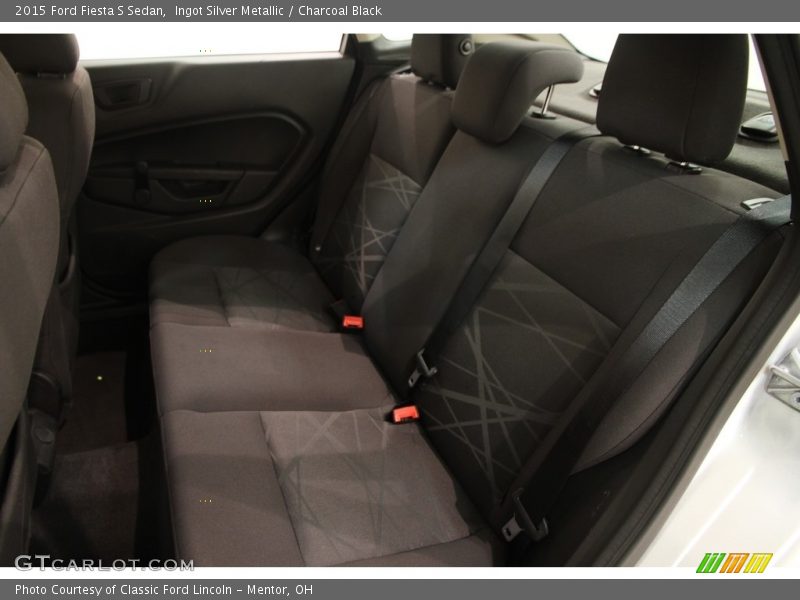 Ingot Silver Metallic / Charcoal Black 2015 Ford Fiesta S Sedan