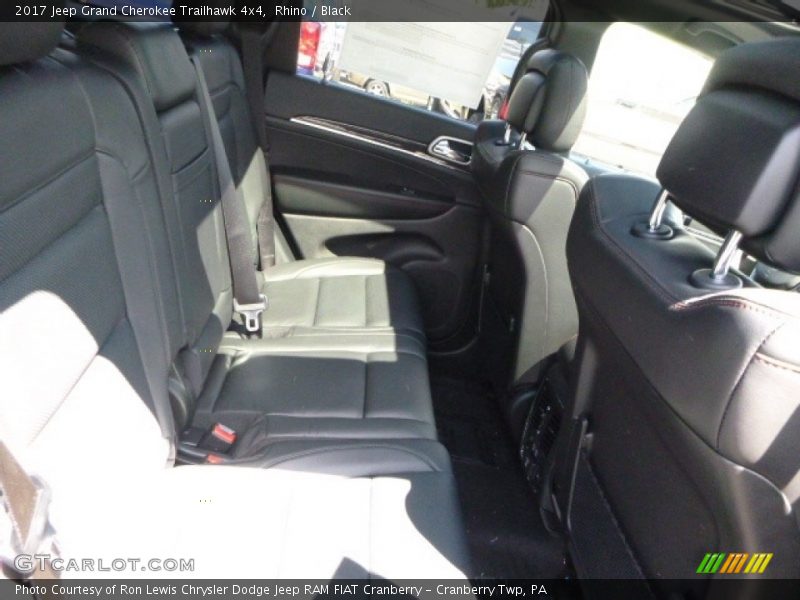 Rhino / Black 2017 Jeep Grand Cherokee Trailhawk 4x4