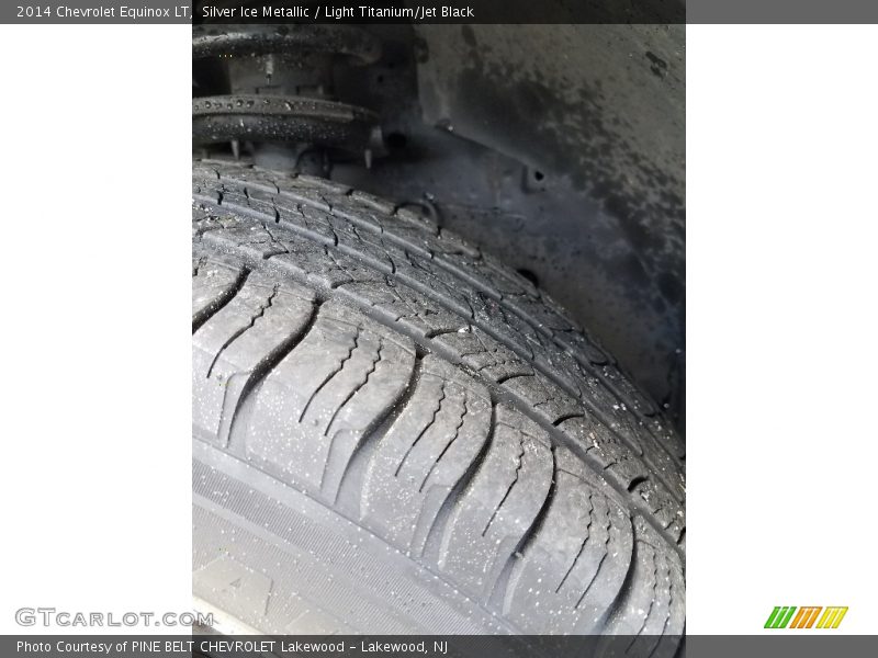 Silver Ice Metallic / Light Titanium/Jet Black 2014 Chevrolet Equinox LT