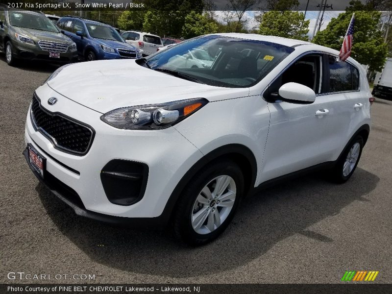 Snow White Pearl / Black 2017 Kia Sportage LX