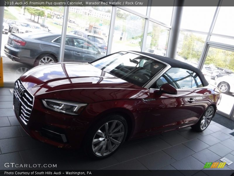 Matador Red Metallic / Rock Gray 2018 Audi A5 Premium Plus quattro Cabriolet