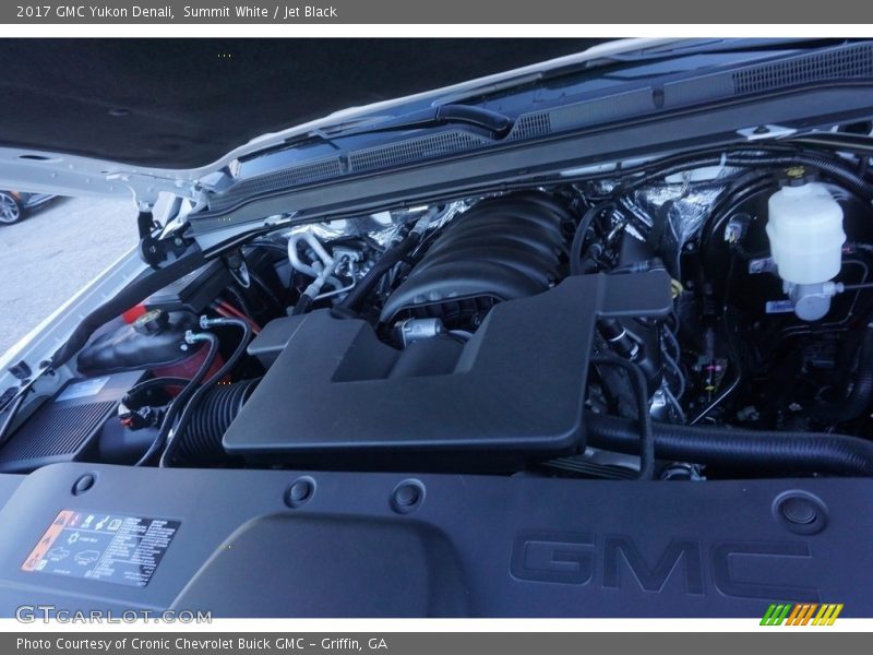 Summit White / Jet Black 2017 GMC Yukon Denali