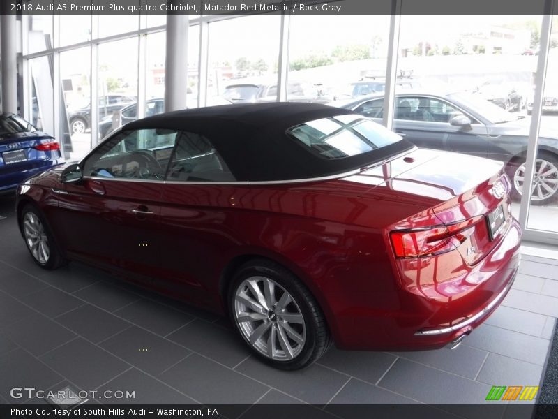 Matador Red Metallic / Rock Gray 2018 Audi A5 Premium Plus quattro Cabriolet