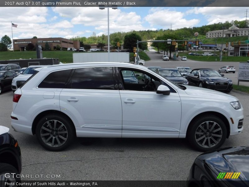 Glacier White Metallic / Black 2017 Audi Q7 3.0T quattro Premium Plus