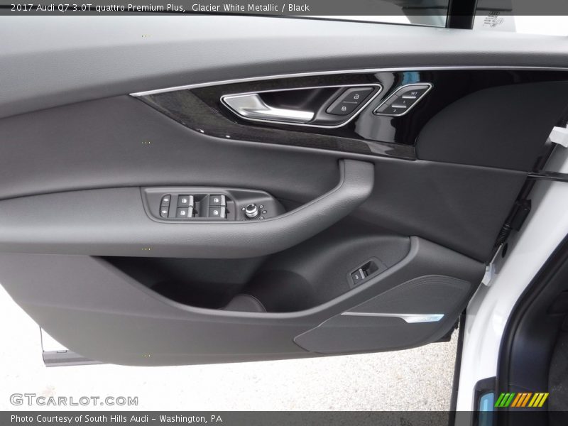 Glacier White Metallic / Black 2017 Audi Q7 3.0T quattro Premium Plus