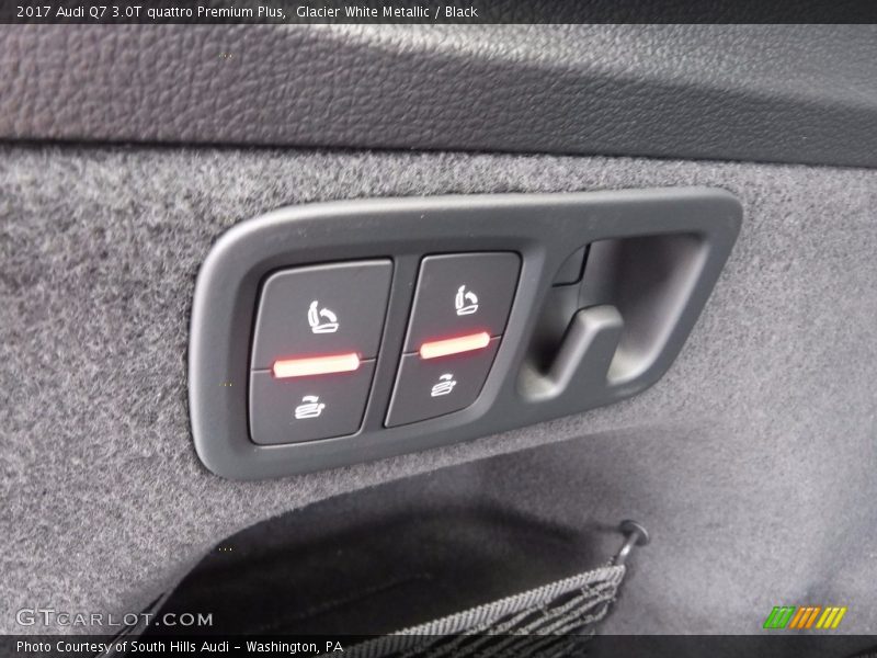 Glacier White Metallic / Black 2017 Audi Q7 3.0T quattro Premium Plus