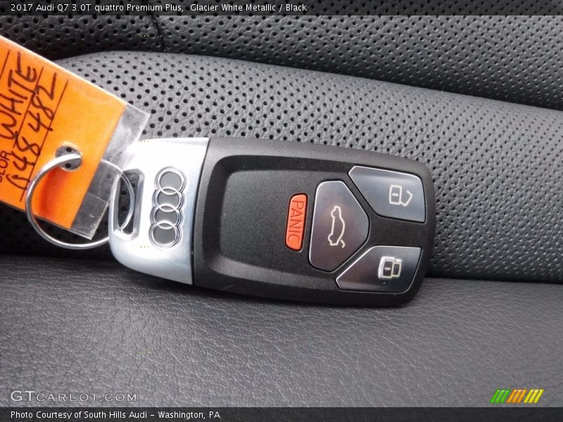 Glacier White Metallic / Black 2017 Audi Q7 3.0T quattro Premium Plus