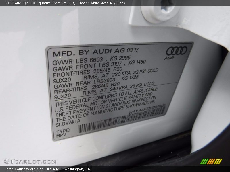 Glacier White Metallic / Black 2017 Audi Q7 3.0T quattro Premium Plus