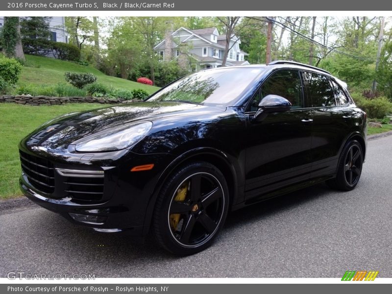 Black / Black/Garnet Red 2016 Porsche Cayenne Turbo S