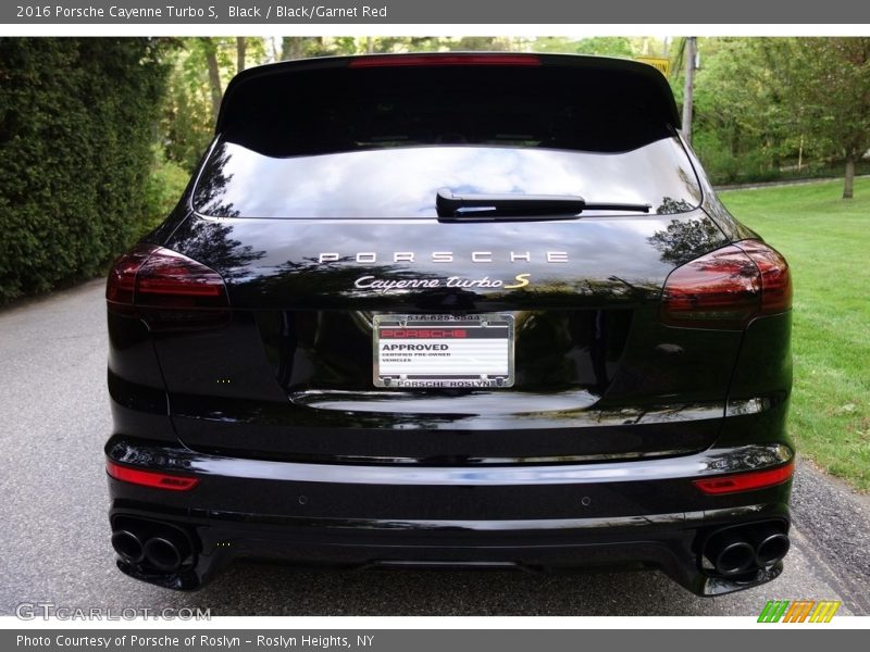 Black / Black/Garnet Red 2016 Porsche Cayenne Turbo S