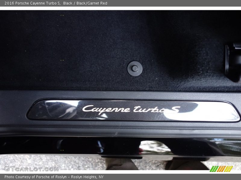  2016 Cayenne Turbo S Logo