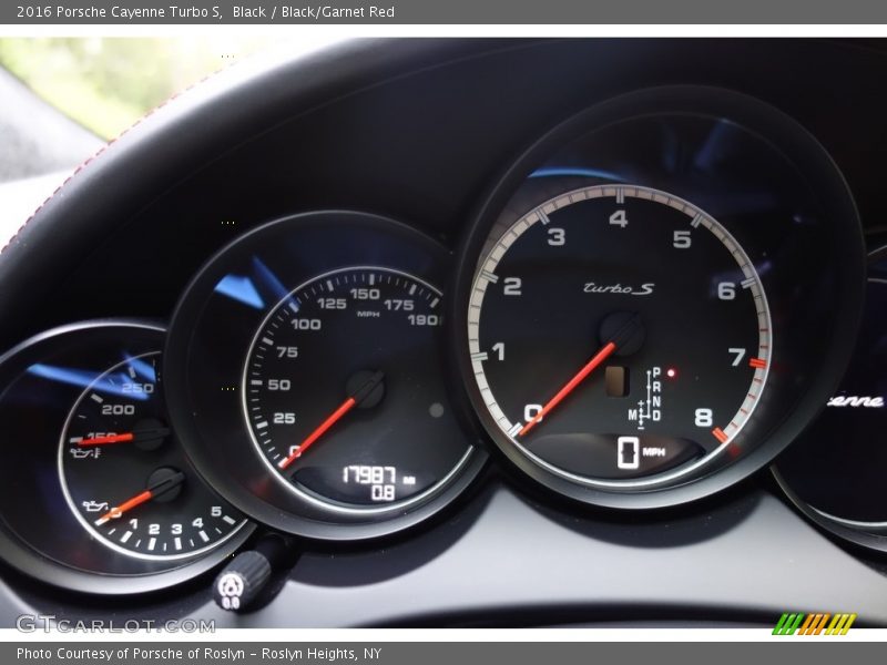  2016 Cayenne Turbo S Turbo S Gauges