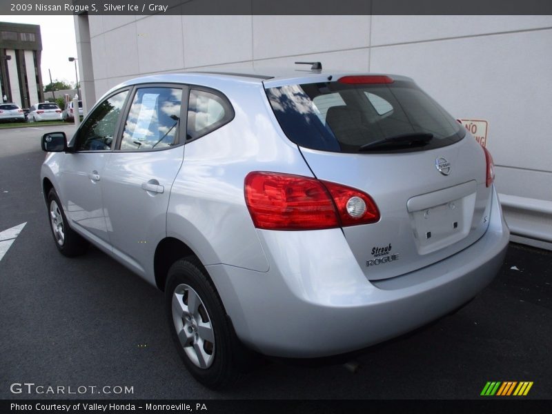 Silver Ice / Gray 2009 Nissan Rogue S