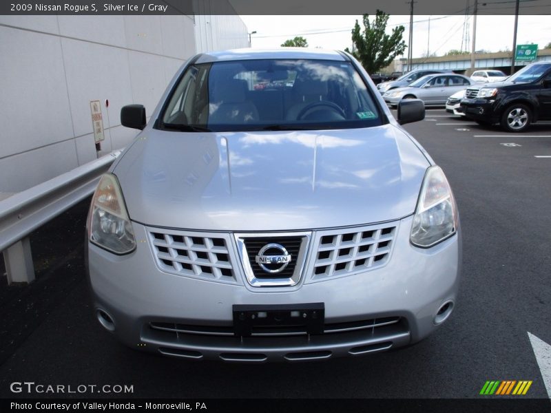 Silver Ice / Gray 2009 Nissan Rogue S
