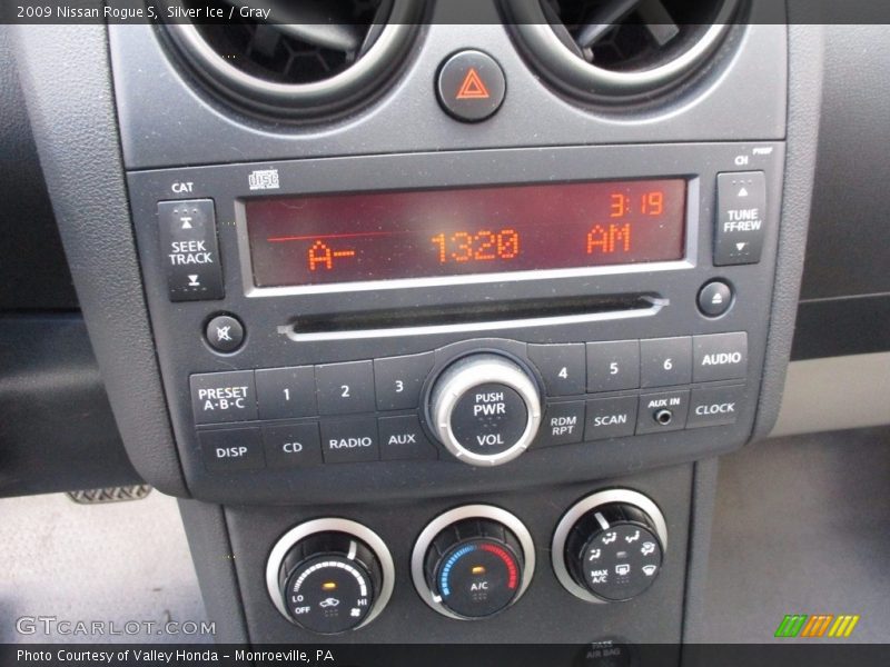 Silver Ice / Gray 2009 Nissan Rogue S