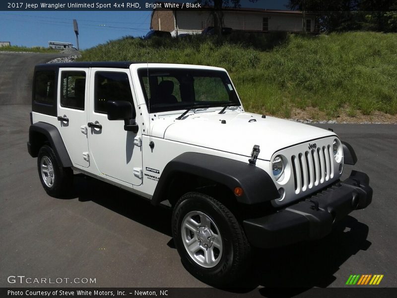 Bright White / Black 2017 Jeep Wrangler Unlimited Sport 4x4 RHD