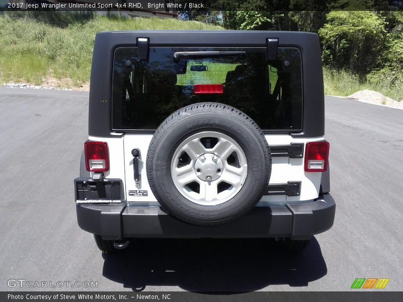 Bright White / Black 2017 Jeep Wrangler Unlimited Sport 4x4 RHD