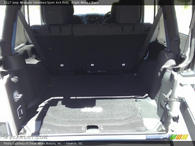 Bright White / Black 2017 Jeep Wrangler Unlimited Sport 4x4 RHD