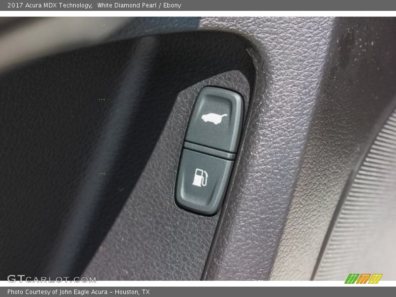 White Diamond Pearl / Ebony 2017 Acura MDX Technology