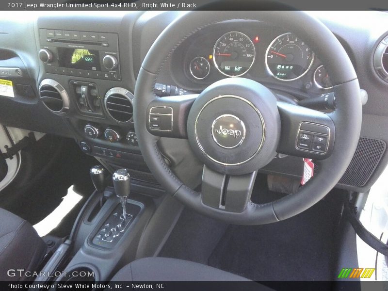 Bright White / Black 2017 Jeep Wrangler Unlimited Sport 4x4 RHD