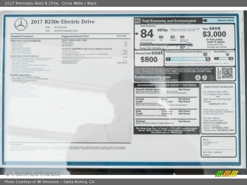 Cirrus White / Black 2017 Mercedes-Benz B 250e