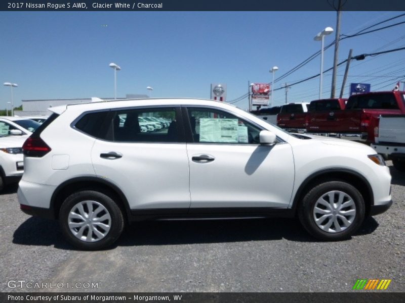 Glacier White / Charcoal 2017 Nissan Rogue S AWD