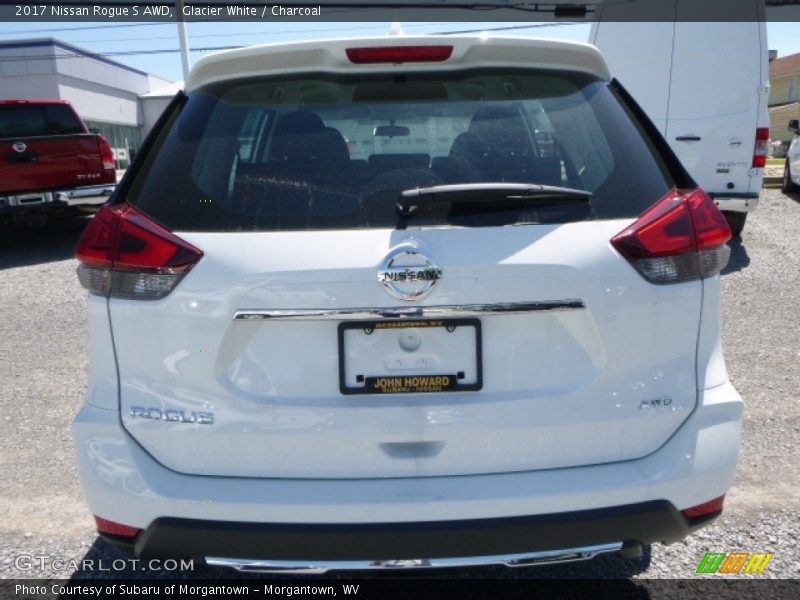 Glacier White / Charcoal 2017 Nissan Rogue S AWD