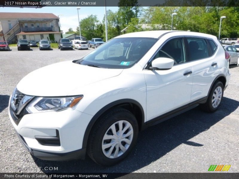 Glacier White / Charcoal 2017 Nissan Rogue S AWD