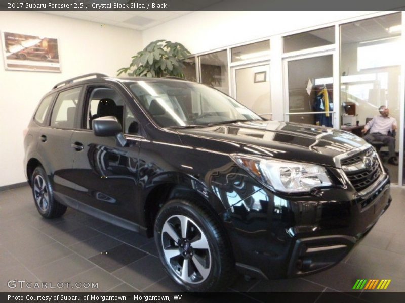 Crystal Black Silica / Black 2017 Subaru Forester 2.5i