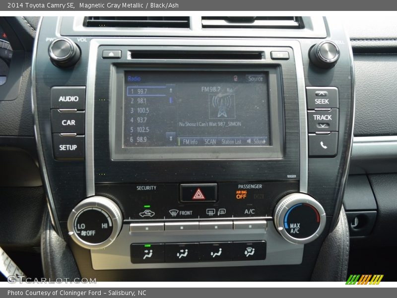 Magnetic Gray Metallic / Black/Ash 2014 Toyota Camry SE