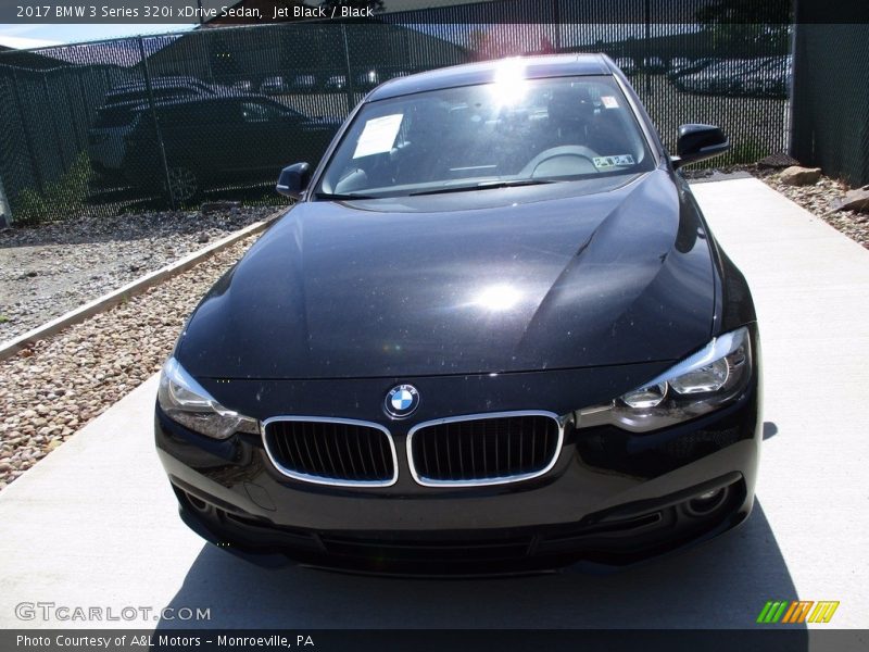 Jet Black / Black 2017 BMW 3 Series 320i xDrive Sedan
