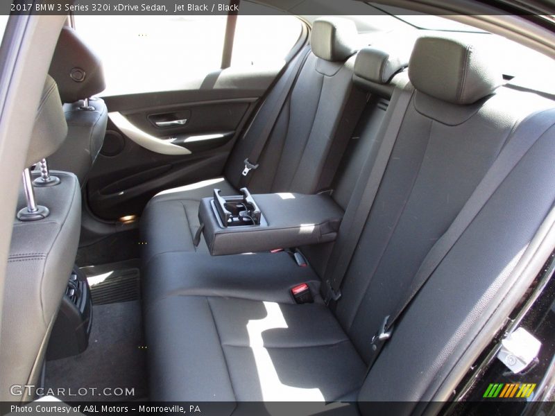 Jet Black / Black 2017 BMW 3 Series 320i xDrive Sedan