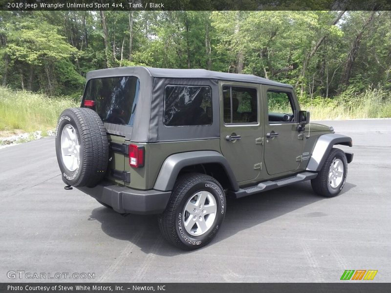 Tank / Black 2016 Jeep Wrangler Unlimited Sport 4x4