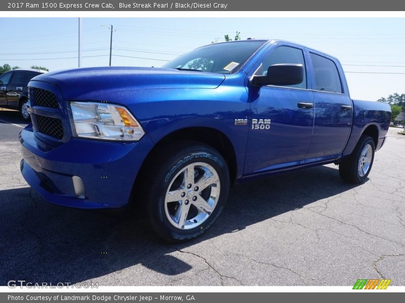 Front 3/4 View of 2017 1500 Express Crew Cab