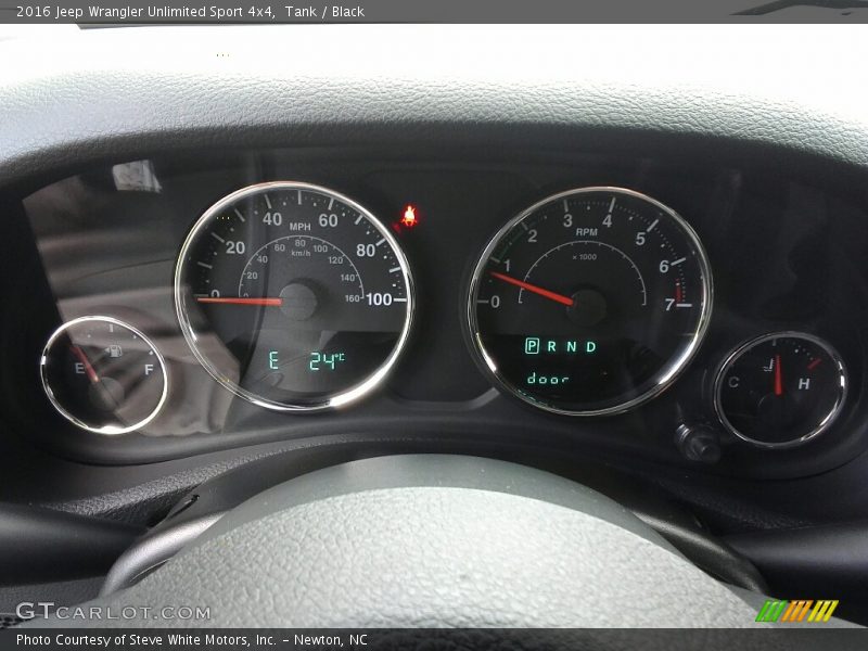 Tank / Black 2016 Jeep Wrangler Unlimited Sport 4x4