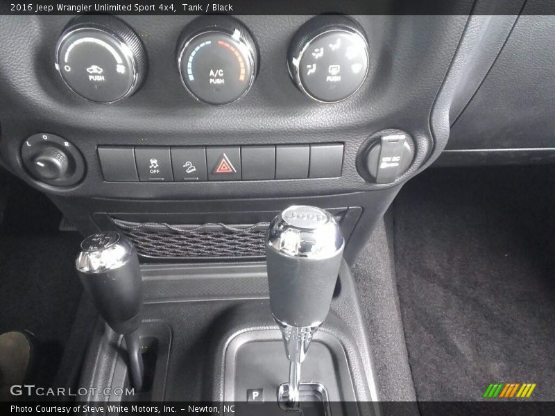 Tank / Black 2016 Jeep Wrangler Unlimited Sport 4x4