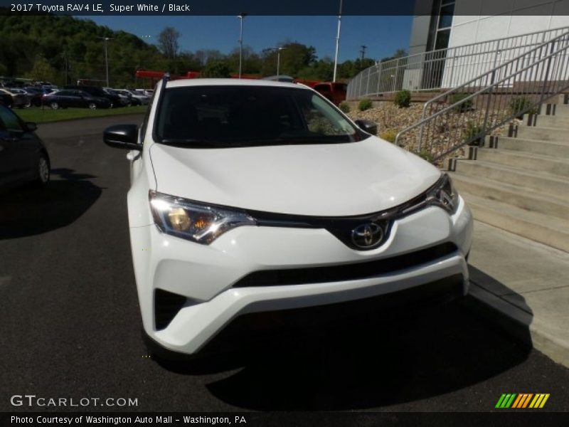 Super White / Black 2017 Toyota RAV4 LE
