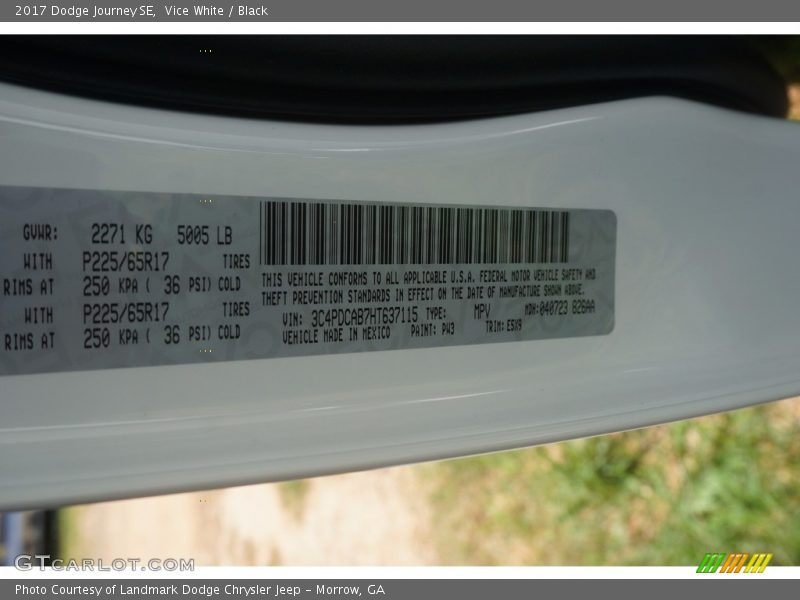 Vice White / Black 2017 Dodge Journey SE